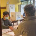 Amministrative, al via il voto a Torino: ballottaggio tra Lo Russo e Damilano