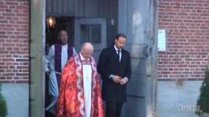 Attentato Kongsberg, i reali di Norvegia partecipano a cerimonia in ricordo delle vittime
