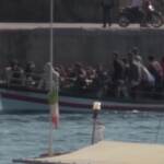 Migranti: a Lampedusa sei sbarchi in poche ore da Tunisia e Libia