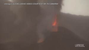 Canarie, erutta ancora il Cumbre Vieja: è la quarta settimana di fila