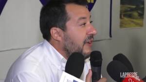 Salvini contro Lamorgese: “Idranti contro i lavoratori e guanti di velluto con gli squadristi”