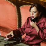 Senatrice Granato in Senato senza esibire green pass, sanzionata. Interdetta da lavori Parlamento per 10 giorni