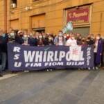 Napoli, sit in operai Whirlpool alla Regione: “Da Orlando impegni? Vogliamo concretezze”