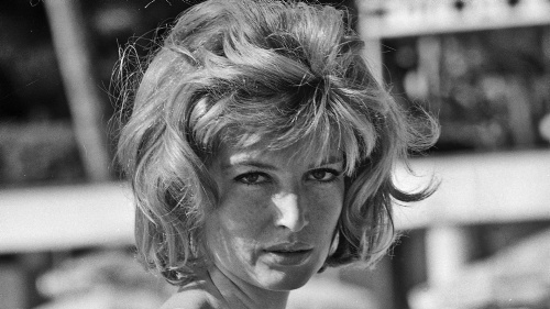Galleria foto 'Monica Vitti, icona del set da Antonioni a Monicelli – La vita, la carriera e le immagini più belle' - foto 2