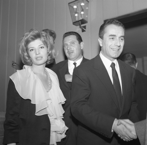 Galleria foto 'Monica Vitti, icona del set da Antonioni a Monicelli – La vita, la carriera e le immagini più belle' - foto 11