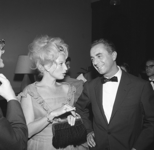 Galleria foto 'Monica Vitti, icona del set da Antonioni a Monicelli – La vita, la carriera e le immagini più belle' - foto 12