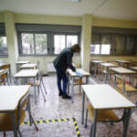 Scuola: tornano occupazioni. Presidi: “Basta sprecare tempo”. Medici: “Guardia alta su Covid”