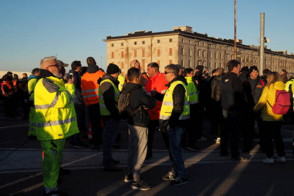 La protesta No Green Pass al porto di Trieste