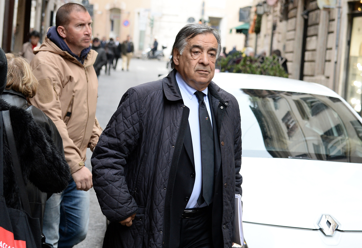 Palermo: sindaco Orlando indagato per falsi in bilanci comunali