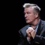 Tragedia sul set di ‘Rust’, Baldwin spara con pistola di scena: morta la direttrice della fotografia