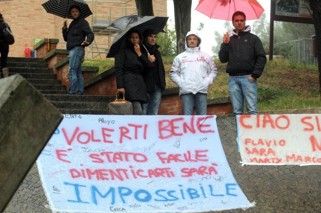 Galleria foto 'MotoGp, 10 anni fa moriva Marco Simoncelli – LA FOTOGALLERY' - foto 8