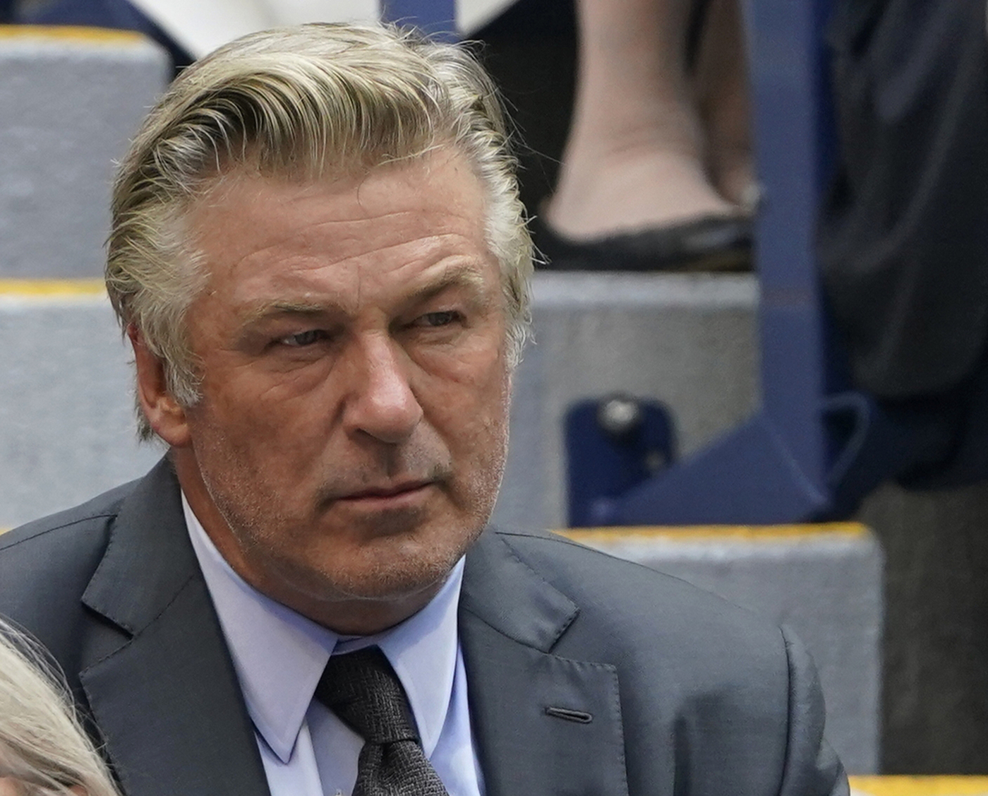 Alec Baldwin: “Non ci sono parole per descrivere lo shock e la tristezza” Alec Baldwin: “Non ci sono parole per descrivere lo shock e la tristezza”