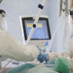 Report Iss: quattro regioni a rischio moderato, calano i ricoveri. Leggero aumento dell’Rt