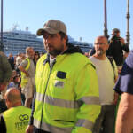 Trieste, Patuanelli incontra il leader dei portuali. Puzzer: “La protesta continua in tutta Italia”