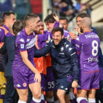 Calcio: Fiorentina travolge Cagliari 3-0, Vlahovic cede rigore a Biraghi
