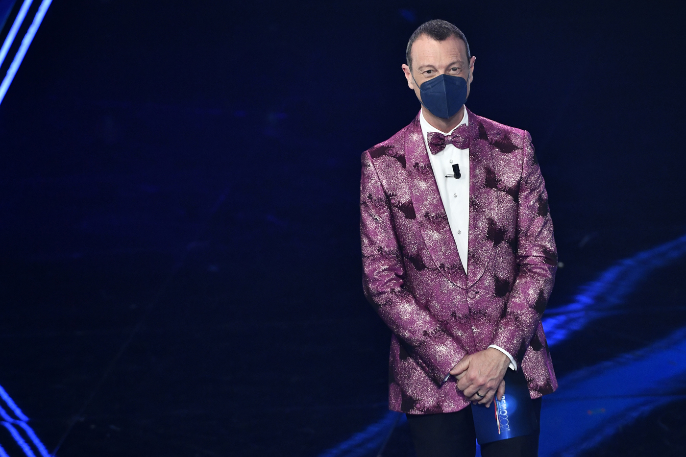 Sanremo, Amadeus annuncia i big in gara sul palco dell’Ariston