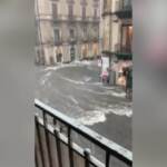 Maltempo, strade allagate a Catania: le immagini dai social