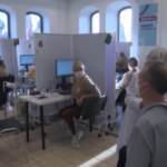 Mosca, i cittadini si vaccinano prima delle restrizioni