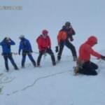 Ecuador, valanga sul Chimborazo: 12 alpinisti bloccati, le immagini dei soccorsi