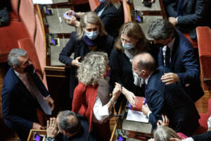 Ddl Zan, il Senato approva la ‘tagliola’ con 154 voti favorevoli: stop all’esame del testo