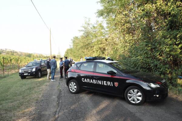 Bologna, Omicidio suicidio anzuiai Castelletto di Serravalle