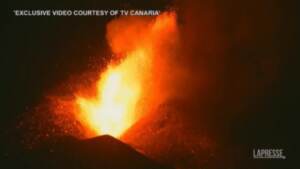 Canarie, allerta terremoti a La Palma per le eruzioni del Cumbre Vieja