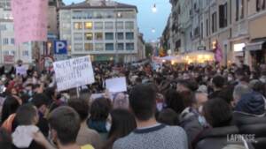 Ddl Zan, il popolo ‘arcobaleno’ in piazza per una legge popolare contro i crimini d’odio