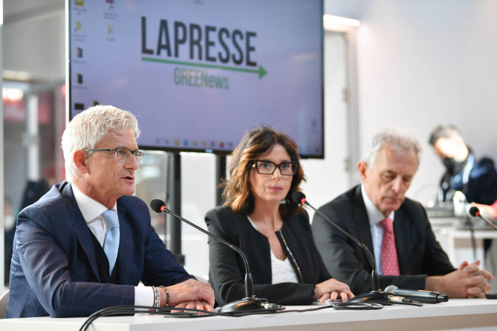 Galleria foto 'A Ecomondo la Presentazione di LaPresse Green – la Fotogallery' - foto 13