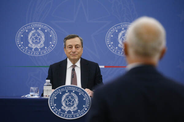 Legge di bilancio, Draghi: “Manovra per continuare a crescere. 12 mld per taglio tasse”