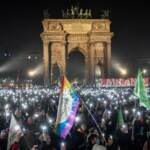 Ddl Zan: migliaia di persone all’Arco della Pace a Milano
