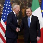 G20, Biden incorona Draghi: “Stai facendo lavoro straordinario”
