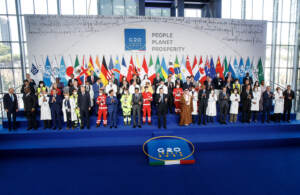 G20, I leader del mondo partecipano alla tradizionale foto di famiglia
