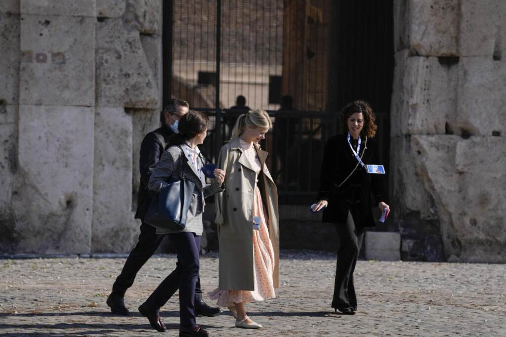 Galleria foto 'G20, visita al Colosseo per le first lady' - foto 7