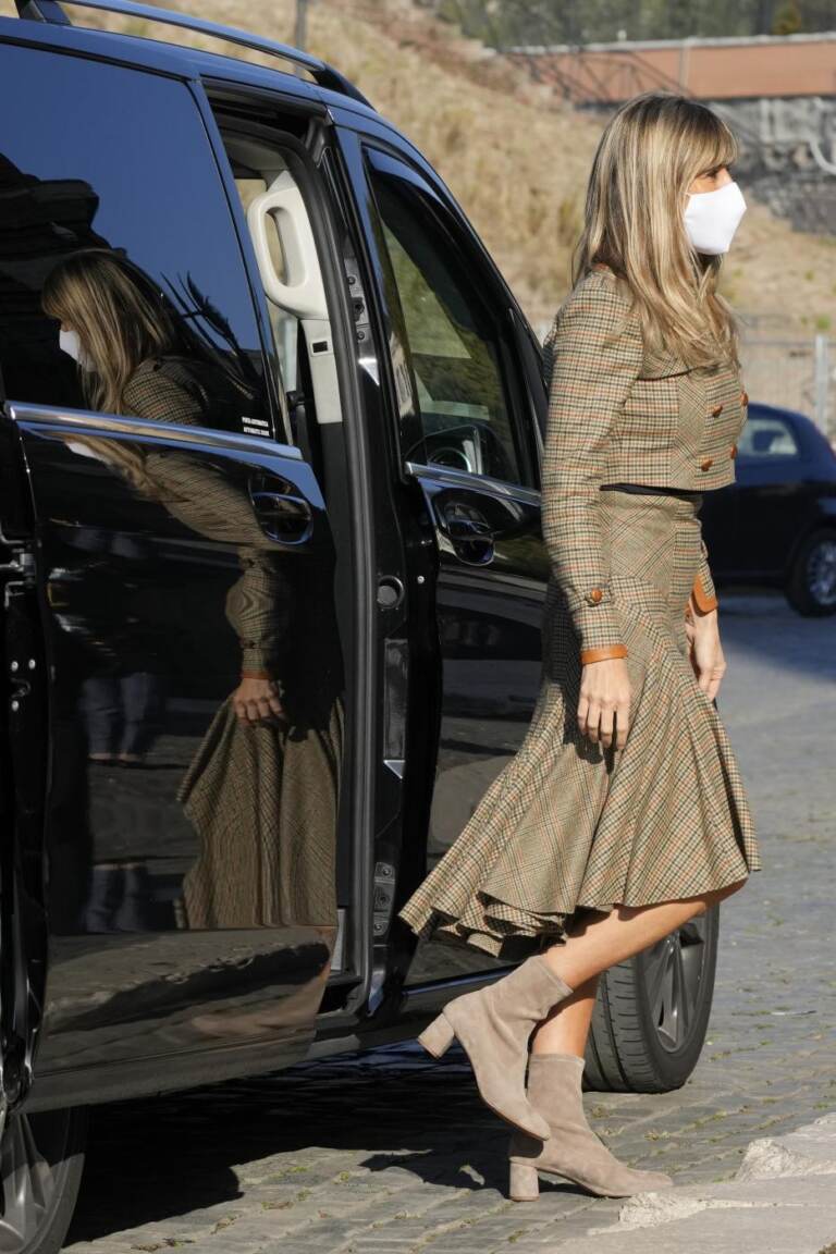 G20 Roma, le first lady al Colosseo