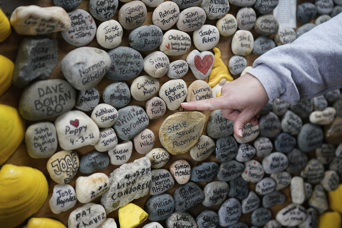 Covid: cinque milioni di vittime nel mondo in meno di due anni