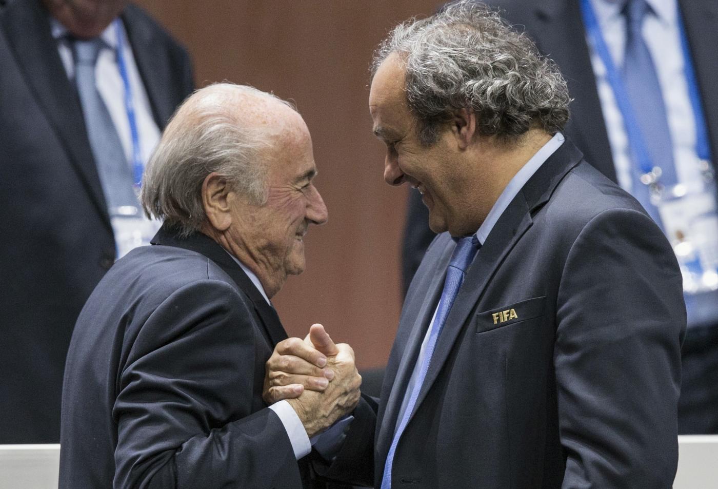 Calcio: caso Fifa, Blatter e Platini accusati di truffa Calcio: caso Fifa, Blatter e Platini accusati di truffa