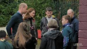 Cop26, William e Kate cucinano e piantano fiori con gli scout