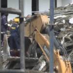 Nigeria: crolla palazzo di 21 piani, soccorritori al lavoro tra le macerie