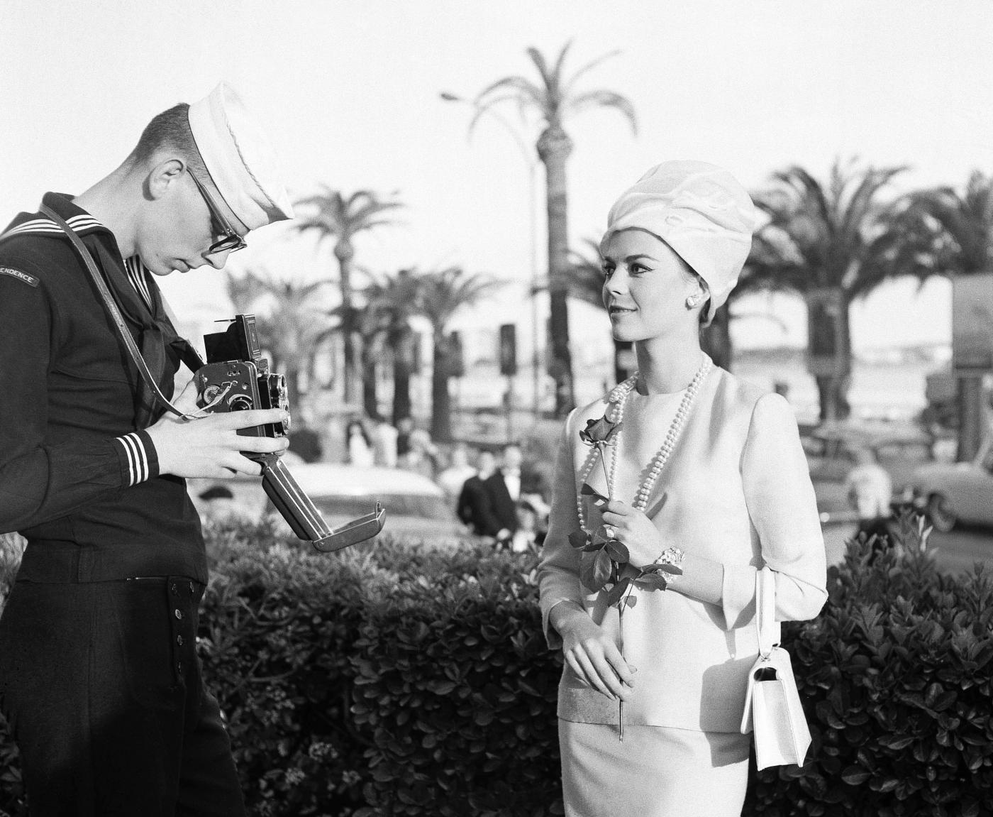 Un memoir rivela: Natalie Wood subì violenza sessuale da Kirk Douglas Un memoir rivela: Natalie Wood subì violenza sessuale da Kirk Douglas