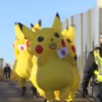 Cop26, a Glasgow attivisti manifestano vestiti da Pikachu