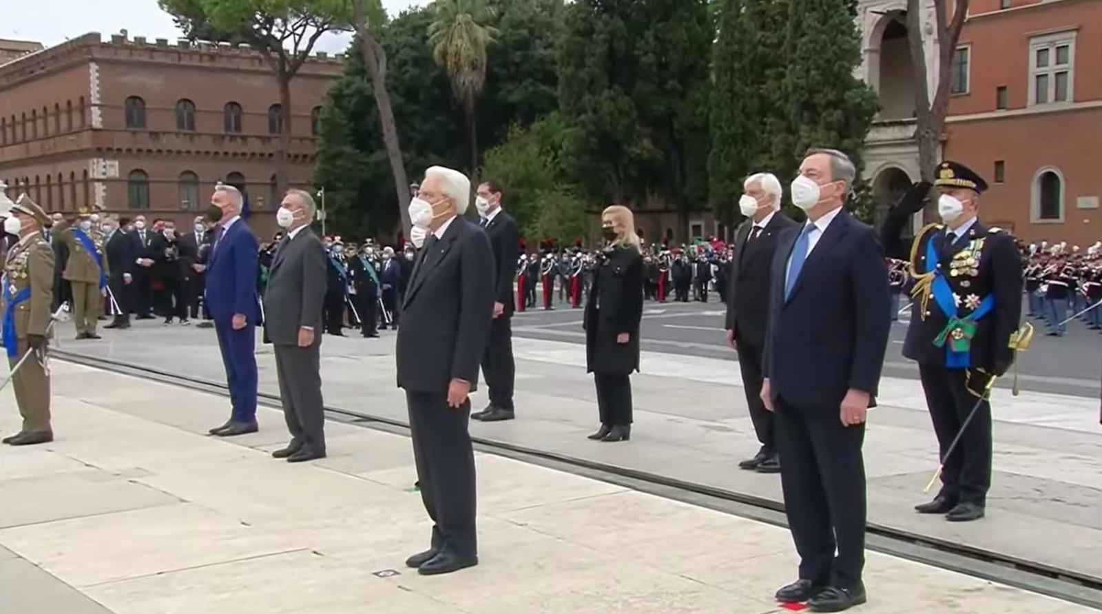 4 Novembre, Mattarella: “La memoria dei caduti sia stimolo per adempiere ai doveri di cittadini”