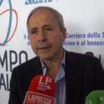 Covid, Crisanti: “Necessaria terza dose, Natale tra persone vaccinate”