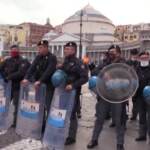 Whirlpool, tensione per l’arrivo di Orlando in Prefettura a Napoli