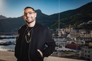torna Rocco Hunt con 'Rivoluzione', in 15 tracce tutte le sue anime