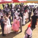 Bolivia, matrimonio collettivo a La Paz per ridure i costi della cerimonia