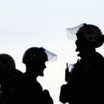 Francia: uomo ferisce agente ‘in nome del profeta’ davanti a un commissariato