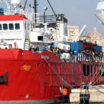 Migranti, lo ‘sbarco’ dei quasi mille in Italia. A Trapani 847 persone