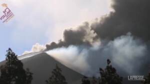Canarie: il vulcano Cumbre Vieja non dà tregua