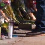 Morti nella calca in Texas: fiori, candele e lacrime davanti al luogo della tragedia