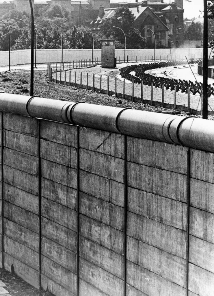 Galleria foto 'Trentadue anni fa cadeva il muro di Berlino – FOTOGALLERY' - foto 7